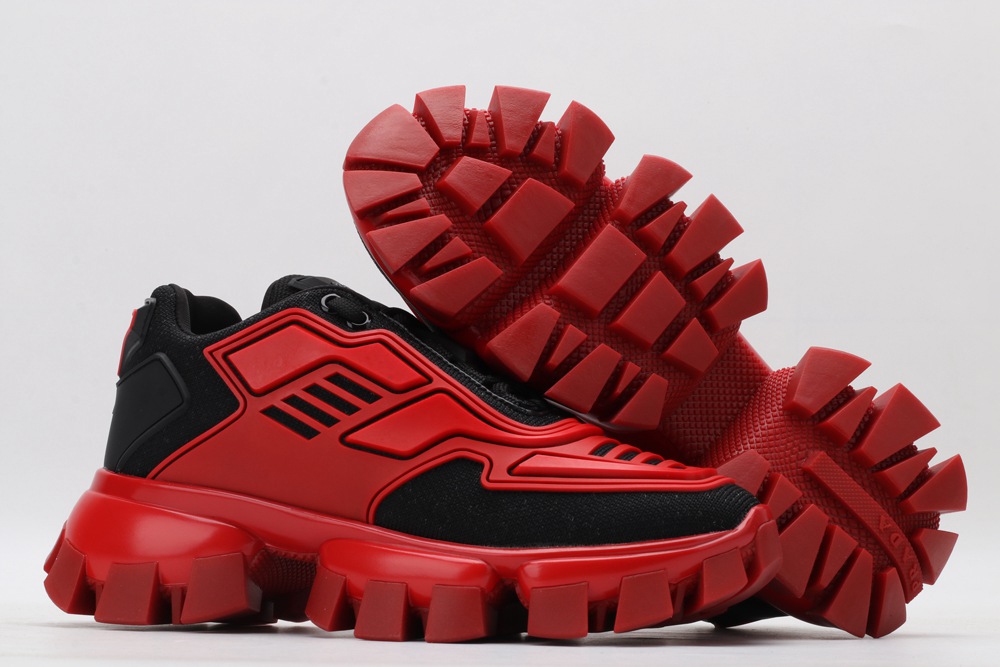 P*rada SNEAKER